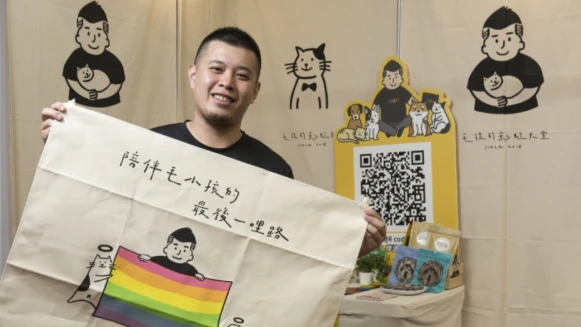 打破嘖嘖群募訂閱紀錄！從沒養過貓狗的他，如何成為「送毛孩最後一哩路」的幕後推手？