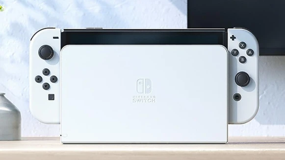 新主機真的來了！Switch OLED主機不能不知道的6大亮點&amp;售價大公開，純白新色、新型底座、主機記憶體大升級