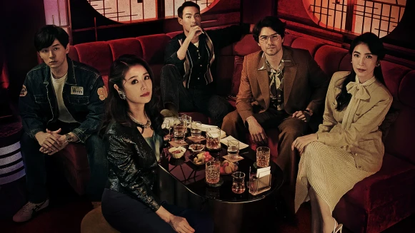 Netflix全球獨家播映懸疑台劇《華燈初上》搶先釋出1988年「條通文化」豪華復古時尚大片！林心如、楊祐寧、楊謹華、鳳小岳、張軒睿互尬演技與心機