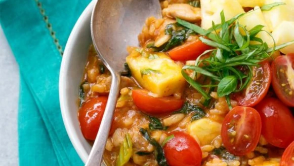 飽腹感超強！低脂茄汁玉米雞胸肉食譜來了！濃郁番茄茄汁，加飯或麵都適合！