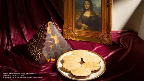 瘋搶警告！羅浮宮變身最有藝術氣息的中秋禮！ Häagen-Dazs 與法國羅浮宮首度推出的聯名月餅禮盒，美到M編立刻秒下訂！