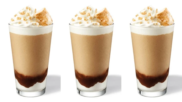 星巴克北美人氣口味「烤棉花糖咖啡星冰樂」台灣開賣！全麥餅乾、一整顆烤棉花糖太想喝