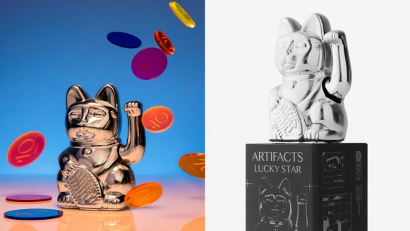 ARTIFACTS攜手Donkey招財貓推全球獨家款！LUCKY STAR太空銀超時髦