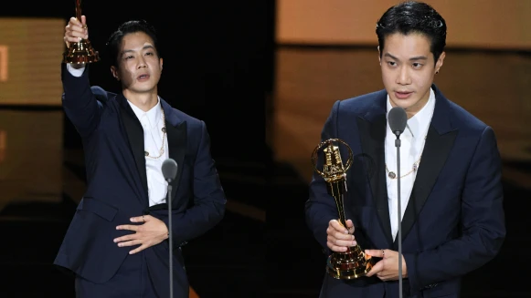 薛仕凌奪2021金鐘視帝!《生生世世》詮釋壓抑男同志,《做工的人》演活工人日常