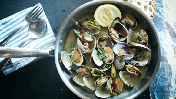 韓式辣味蛤蜊湯/豆腐雙菇蛤蜊湯/冬瓜蛤蜊湯，3道低脂蛤蜊湯食譜來了！