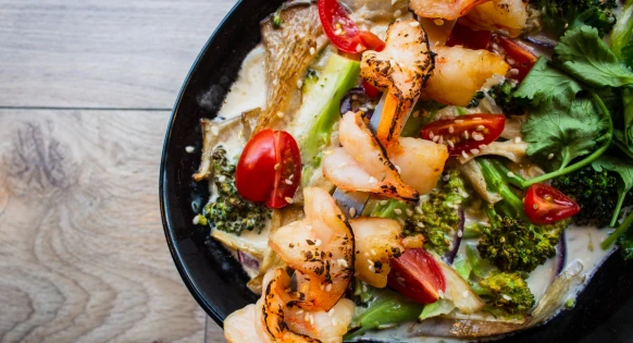 菠菜金針菇拌蝦仁/蝦仁菠菜蘑菇蛋餅/蝦仁清炒菠菜,3道低脂蝦仁菠菜料理食譜,讓營養更完美!