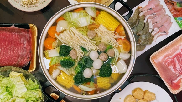 鮮蝦什錦藥膳鍋/日式豆乳火鍋/牛肉蔬菜鍋,3道低脂高蛋白火鍋食譜