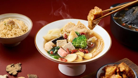 繼光香香雞攜手萬客什鍋推「燒酒雞滷味」！三種創意吃法，只有這裡賣