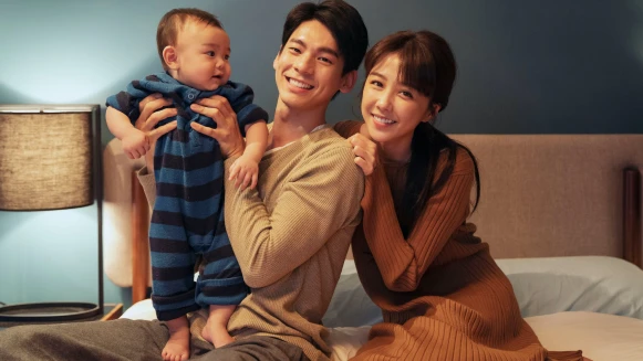 未來影集《2049:完美預測》新手父母三大問題!邵雨薇化身「水行俠」下海救兒、林柏宏表裡不一鬧人命?