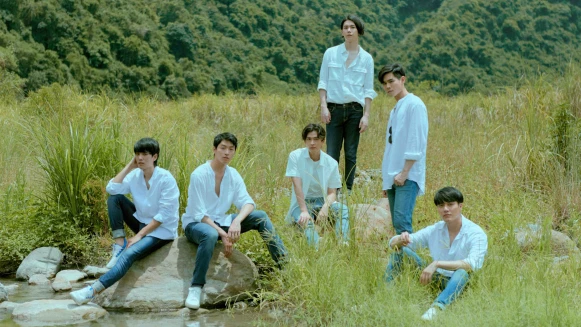 WBL《微波爐男孩的假期》跨年夜迎接最終回!露營秘密任務,宮鬥劇讓「楊宇騰」崩潰