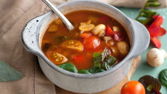 菇菇綠花椰蝦仁湯/黃瓜蛋花鮮菇湯/玉米冬瓜湯，3道春季減脂湯食譜來了！