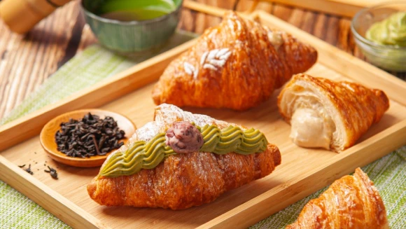 八月堂宇治抹茶與烏龍茶可頌期間限定開賣！加碼推買五送二優惠