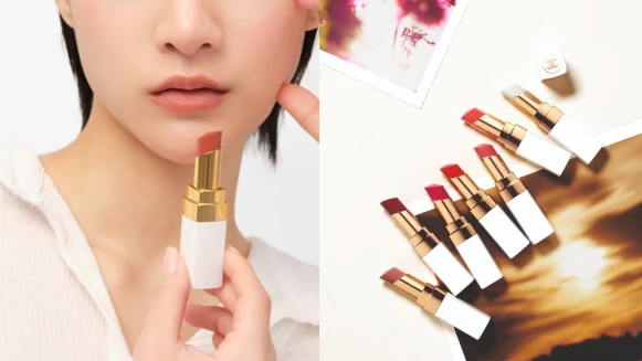 打造寶寶水嫩QQ唇!閉眼入手香奈兒COCO 持色潤唇膏,時髦白管、天然水潤、色色絕美~快讓小香唇色把平凡日常變成幸福小日子!