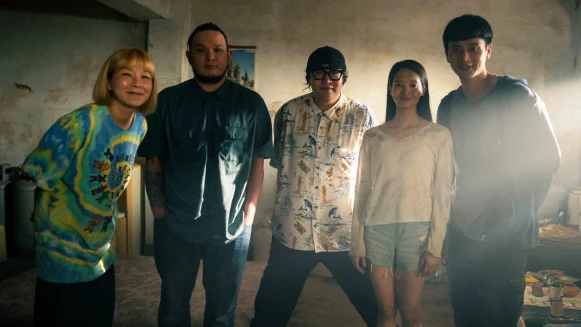 怕胖團「顯性悲觀」第五張專輯《V》深意比喻 Rivive 一切都有復甦可能！〈鴦〉MV劉冠廷自導自演綁架韓寧？