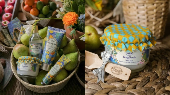 SABON限量「繽紛野梨」的梨香X小蒼蘭太迷人,磨砂膏還戴上果醬小浴帽