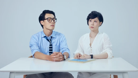 舞台劇《婚內失戀》一次看透婚姻30年嚇人甘苦,為愛情死水加點辛香料