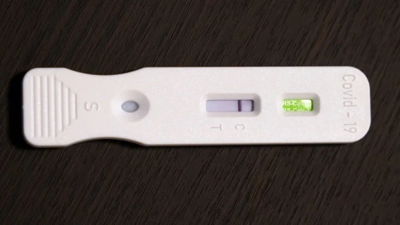 快篩實名制7大QA！拿健保卡就可買，價格、分流機制一次看
