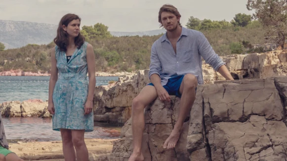 《正常人》作者最新改編影集《聊天紀錄》上線!細膩描繪三女一男的婚內婚外四角關係