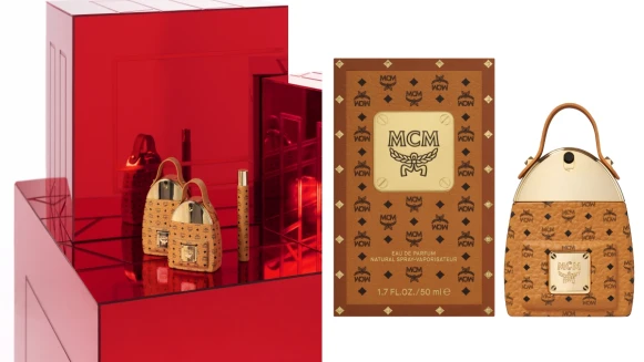MCM首支香氛「經典背包淡香精」2022登台!爆款包包變香水瓶身太有創意