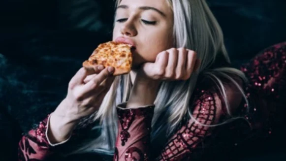 居家太無聊就吃個不停?6個避免亂吃的方法通通告訴妳!