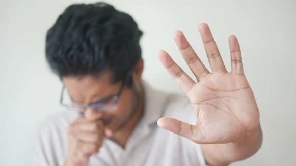 「長新冠後遺症」醫師解析 每5人有1人 疲倦、易喘、腦霧9大系統損傷