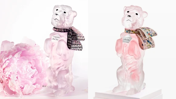 內行人才知道迪奧Miss Dior年度限量版!歷年瓶身一次看,近兩年都是超可愛的BOBBY