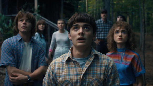 Netflix《怪奇物語4》第二輯：從本劇至今最黑暗的結局，到引誘怪物的搖滾樂，其實全是滿滿的致敬