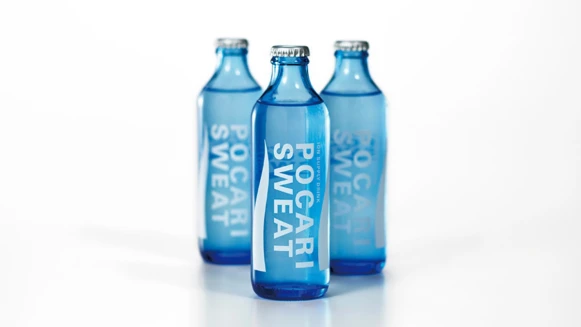 寶礦力水得推出「環保玻璃瓶」可回收瓶身！既復古又時髦