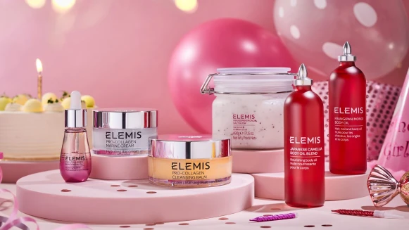 ELEMIS雙11狂歡嘉年華超寵粉！莫莉愛用「NO.1明星精油卸妝膏」、王思佳狂推好命肌養成「日本山茶花身體潤膚油」，超狂優惠搶買囤貨正是時候