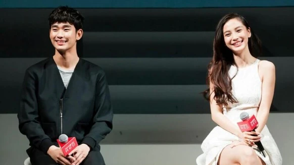 Angelababy牽手金秀賢與都教授同過“白色情人節”