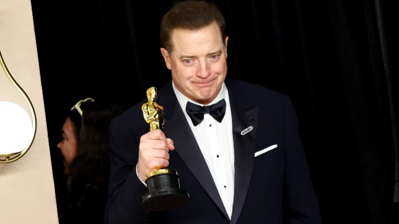 「像在多重宇宙一樣!」布蘭登費雪奇蹟式回歸,奧斯卡最佳男主角完整得獎感言