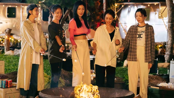 《光露營就很忙了》林心如、楊謹華、郭雪芙、謝欣穎走入野外好赤裸?羞曝聊天內容不能播