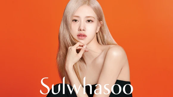 追星極致就是保養也用同款！ROSÉ日常必用的雪花秀快收！大推人蔘系列讓美肌零死角，竟然還送閨女特愛的新蔘活7日化妝箱！