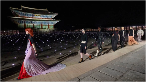 Gucci2024首爾早春秀IU李知恩、NewJeans Hanni、林智妍...盛裝出席，景福宮大吹時髦運動風！