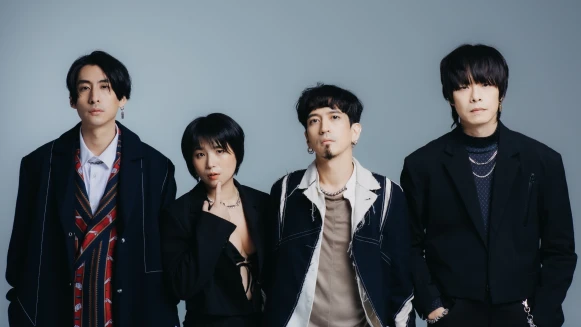 搖滾樂團「康士坦的變化球」第三張創作專輯《眠月線》集四人創作精華,震撼獨立樂迷