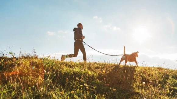 這4星座講話白目容易得罪人，雙子愛吐嘈別人、射手固執不聽勸