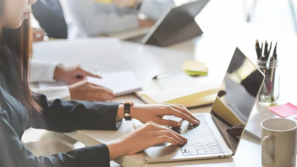 壓力大情緒差 私密肌也跟著生”悶”氣？超簡單「日常5行為」告別私密悶癢問題！