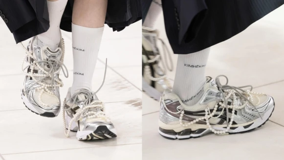 KIMHĒKIM×ASICS第二款聯名鞋曝光，復古跑鞋＋珍珠的浪漫之作，發售前所有資訊一次看