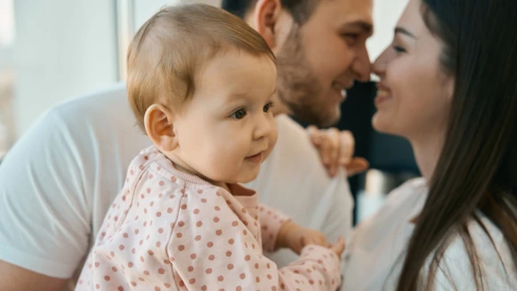 迎接新生兒不慌張!心理師給新手爸媽的交戰守則,「請在心理上預備好迎接嬰兒的哭聲」