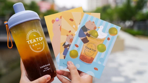 TEA TOP祭520優惠！咀嚼控最愛「紅粿青梅青」第2杯半價，還有超Q水豚君明信片免費拿