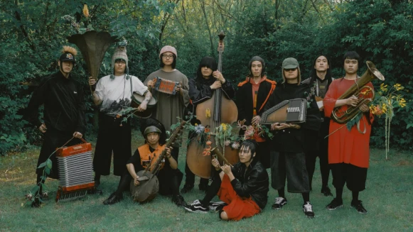 夢幻聯動!韓國獨立樂團 HYUKOH 與落日飛車推合作專輯《AAA》,邀請許光漢、竇靖童主演MV