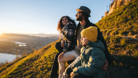 爸媽必看!暑假是驗收與孩子關係的重要時刻,5招教你有效建立正向親子互動