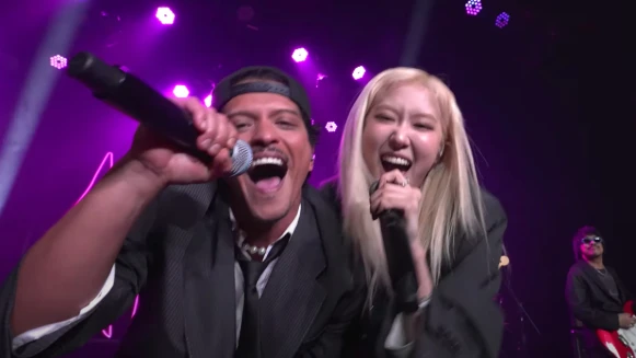 ROSÉ和Bruno Mars合體演出!2024 MAMA必看超過10+表演舞台