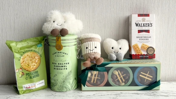 【買得巧】英國倫敦伴手禮推薦！Jellycat毛茸茸超療癒、Harrods百貨巧克力、M&amp;S開心果餅乾都必買