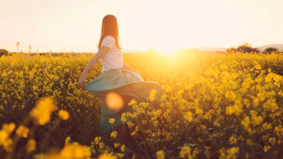 MBTI|2025春季愛情密碼,16型人格感情運勢全解析,找到你的浪漫密碼