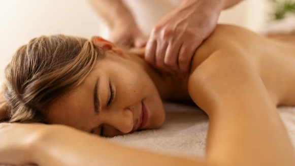 「2025台北捷運按摩地圖」上班族必存！四大商圈80間紓壓店家名單一次看