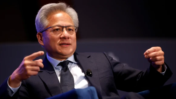 黃仁勳宣布輝達台灣總部在「這裡」，未來將打造AI超級電腦