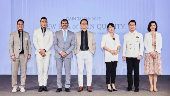 想讓美貌自然升級?全球醫美專家齊聚台北,解析4大HIT個人化療程方案,揭開2025美學關鍵字:完美膚質 × 零死角輪廓!