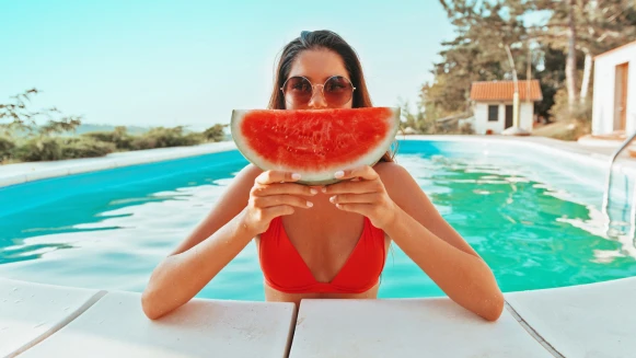 7/6-7/12上升星座運勢！天王星換位雙子、摩羯滿月登場，全新思維革新即將啟動