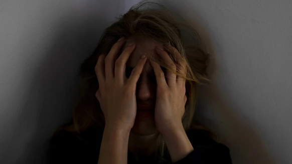 高敏人必學!名醫揭秘「4種負面情緒自救法」,強化抗壓、找回內心平靜